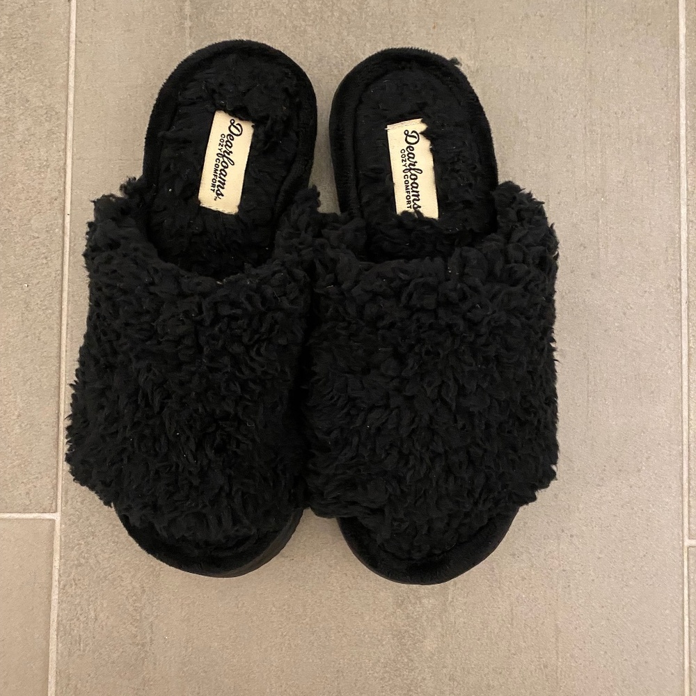 Dearfoams super cozy black slippers